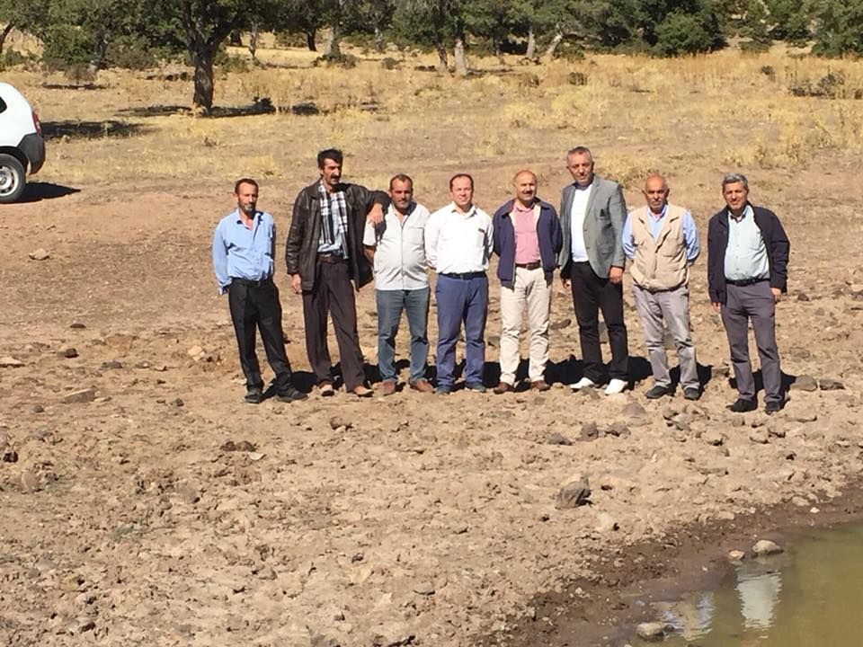 KONYA FEN İŞLERİ 4. BÖLGE MÜDÜRÜ MEMİŞ KUNT ve BERABERLERİNDEKİ HEYET, HASANŞEYH İLE YAYLASUN(YAZYURDU) ARASINA YAPILACAK YOL ve HasanŞEYHİMİZE YAPILMASI GEREKEN DİĞER YATIRIMLARLA İLGİLİ İNCELEMELERDE BULUNDULAR. 