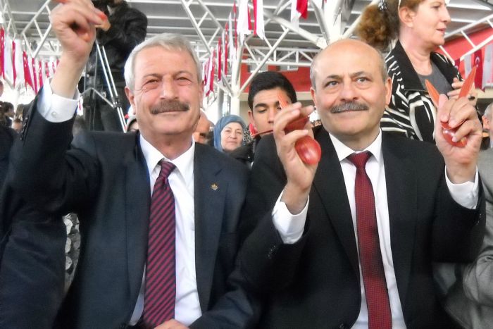 Konyalılar hem İzmir'i, hem Başkan Kürüm’ü Oynattılar… 